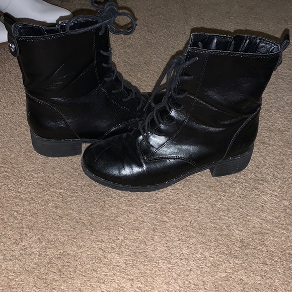 Forever 21 combat boots - Picture 1 of 2